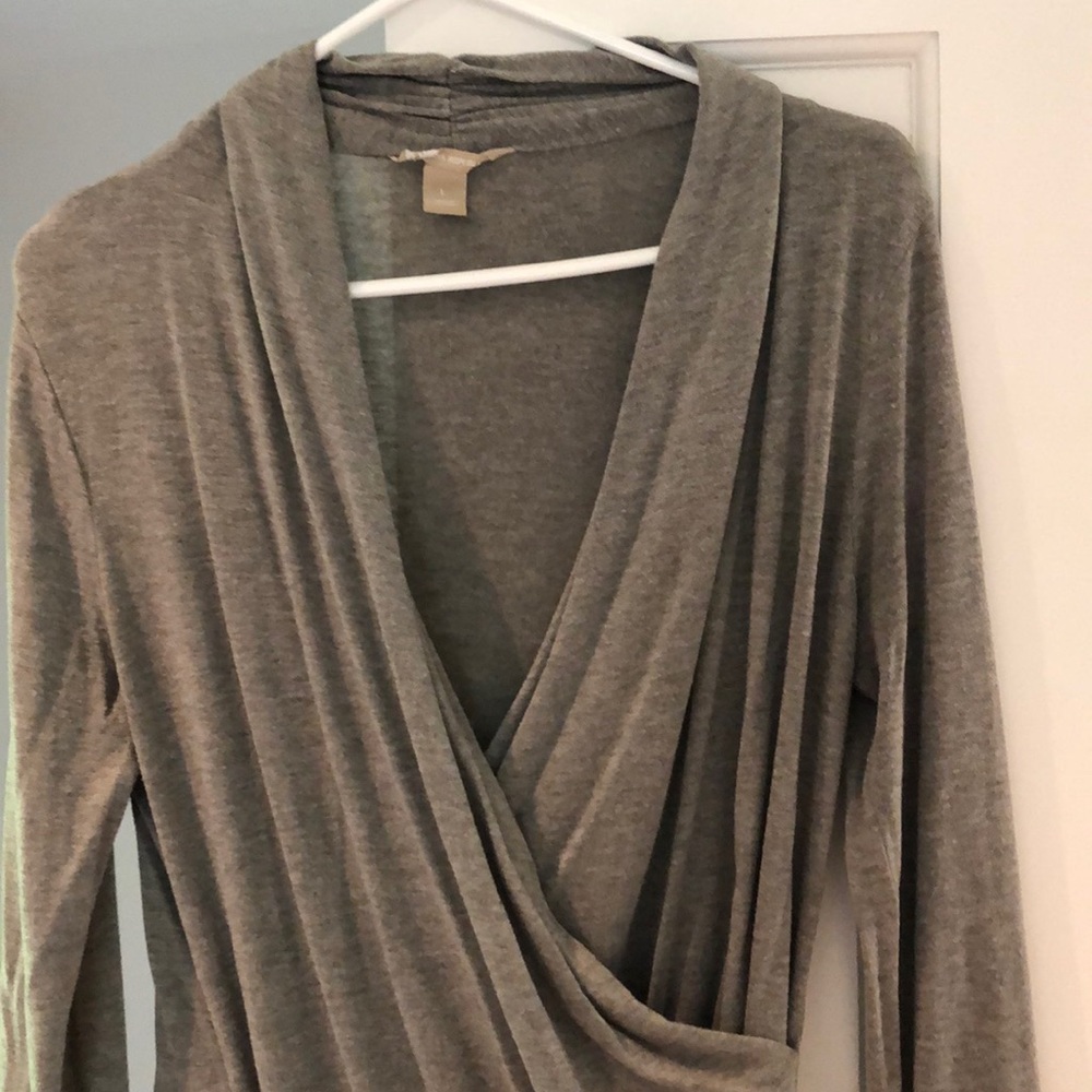 Greige blouse - Picture 2 of 2